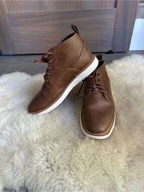 Ben Sherman Brown Leather Lace-Up Chukka Boots size Men’s 8